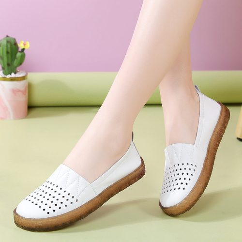 women-soft-soled-hollow-out-leather-flat-shoes01_10ca4098-f886-4bea-9e78-717dfa84f374